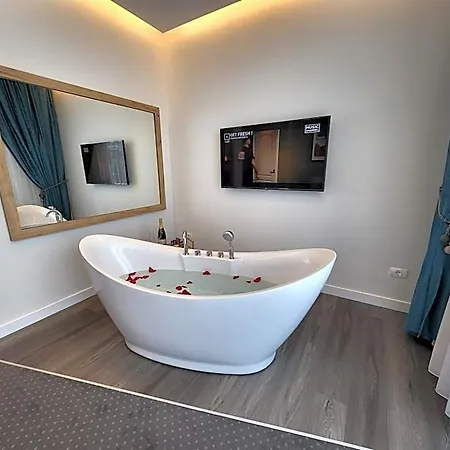 Excellence Hotel 4*